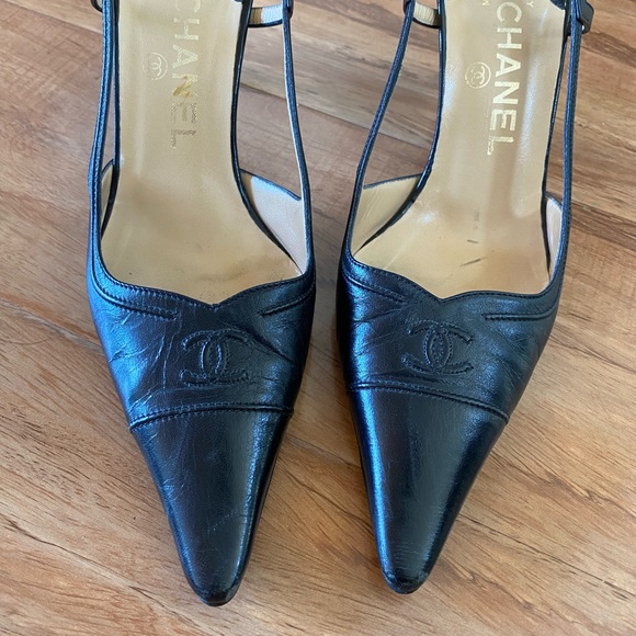 Chanel pumps 3 inch heels - Picture 4 of 4
